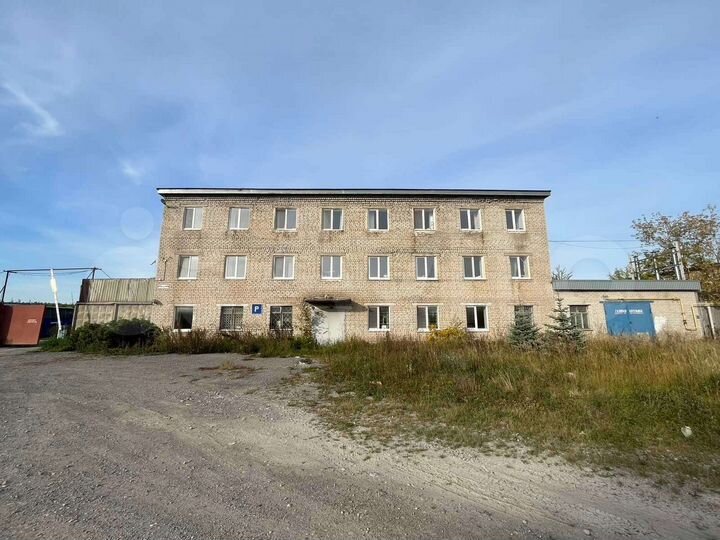 Гараж, > 30 м²