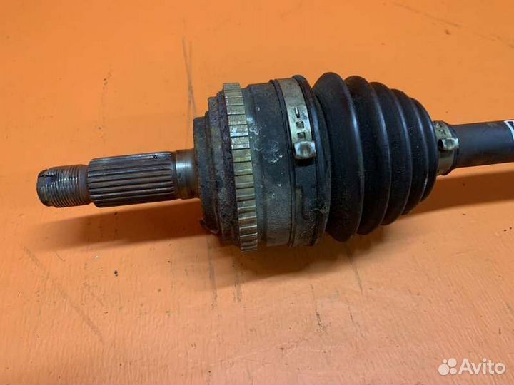 Привод передний правый Acura Mdx YD1 J35A3 2001