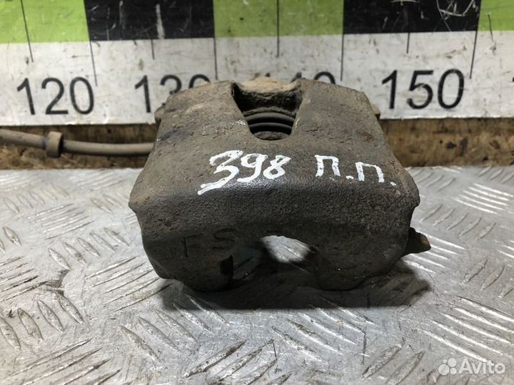 Суппорт передний правый Skoda Octavia 2000 2011