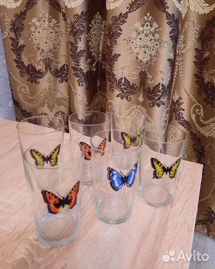 Стеклянные стаканы