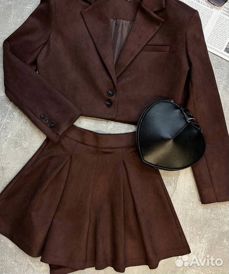 Костюм женский