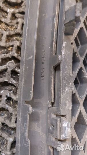 Решетка радиатора Ford Focus 2, 2006