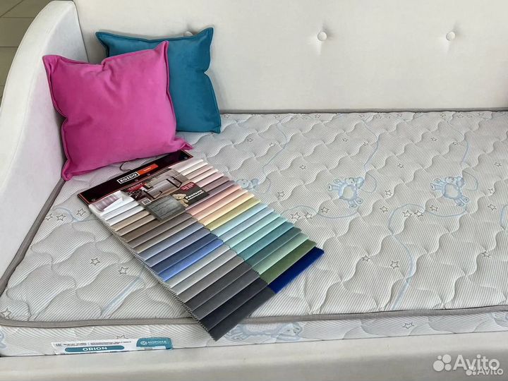 Мягкая выдвижная детская кровать