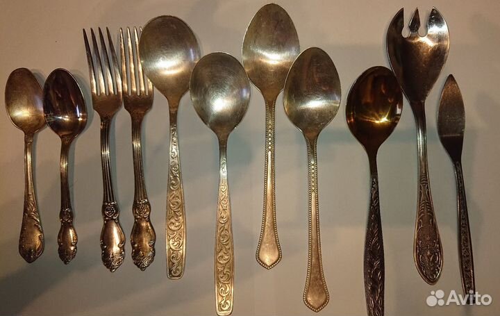 Столовые приборы разные