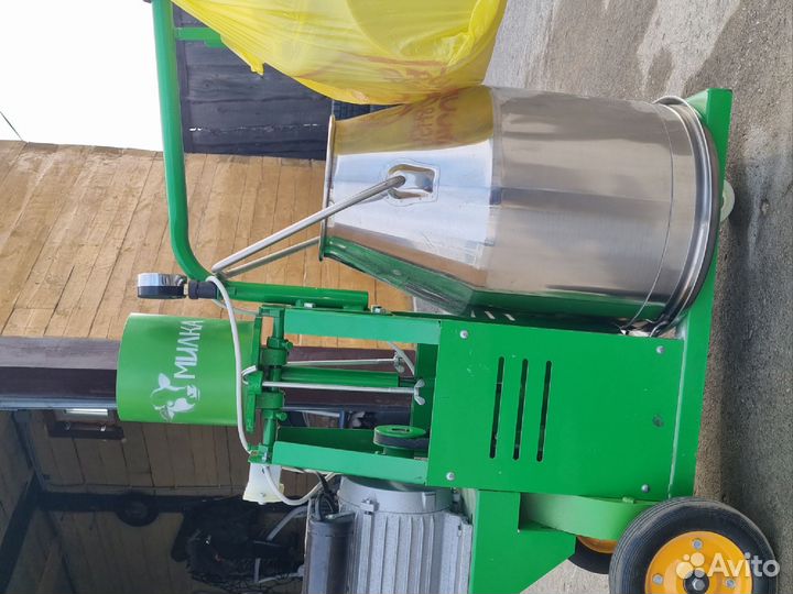 Продаю новый доильный аппарат 