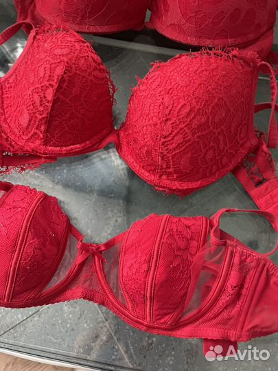 Бюстгальтер красный