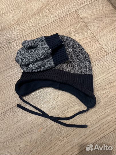 Шапка и варежки H&M