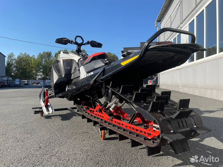 SKI-DOO summit X 850 E-TEC 154 (2020)