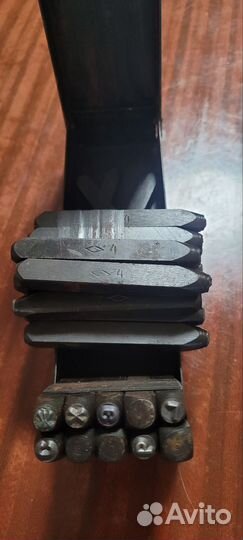 Клеймо ударное, буквы