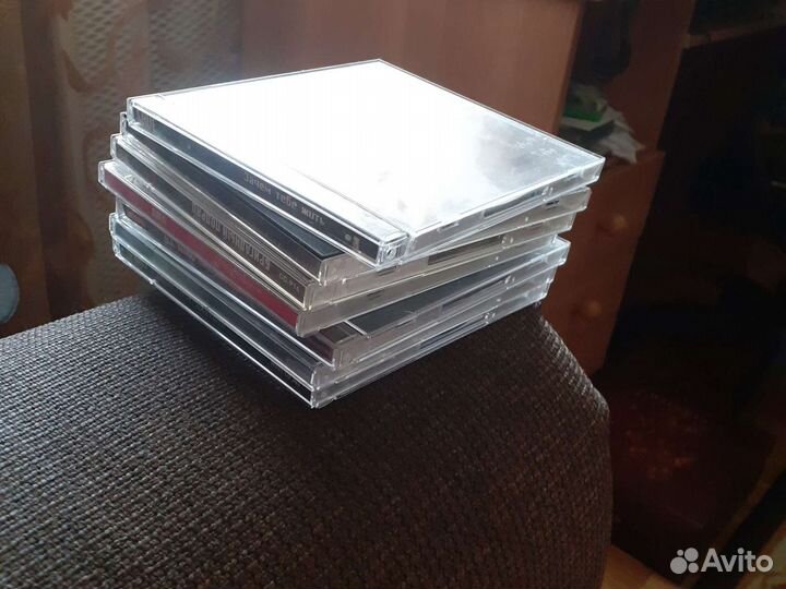 CD диски музыка рок-н-ролл и металл