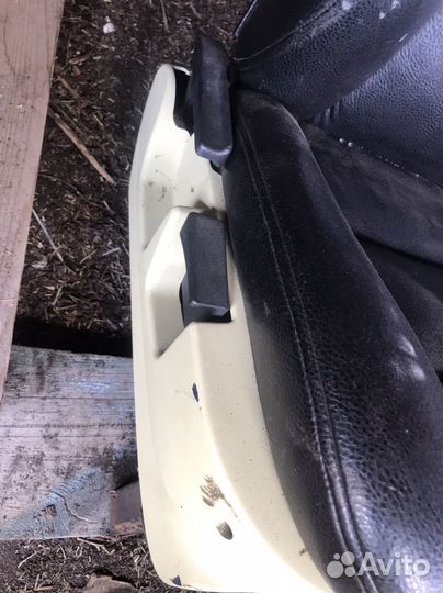 Передние сиденья bmw e34