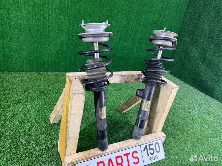 Стойка подвески передняя Bmw 1 E87 N45B16 2006