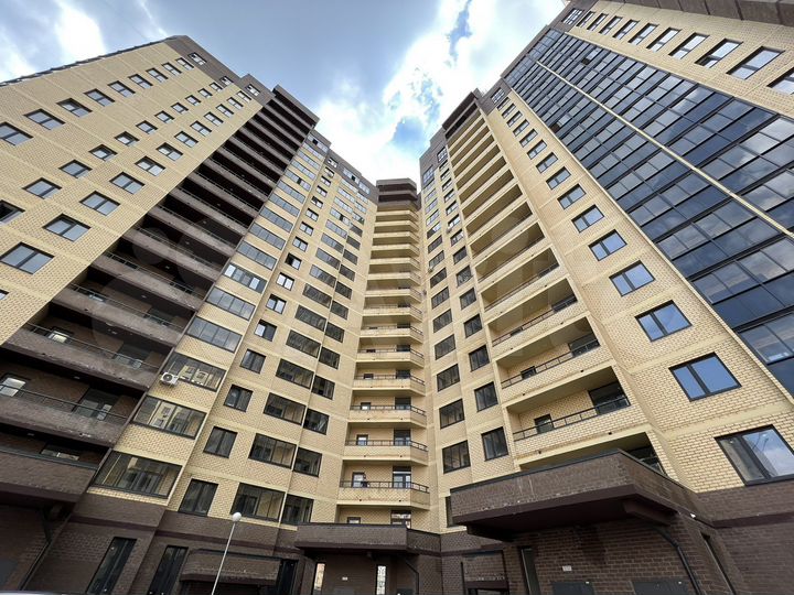 2-к. квартира, 65,5 м², 5/17 эт.