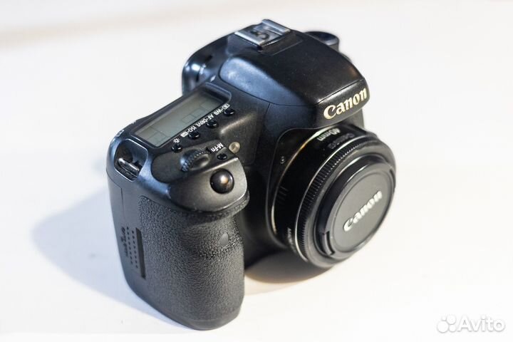 Зеркальный фотоаппарат