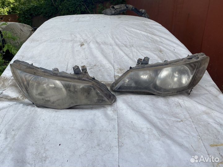 Фара левая honda civic 4d