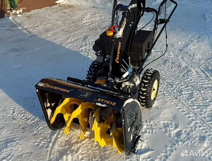 Снегоуборщик Champion ST 761