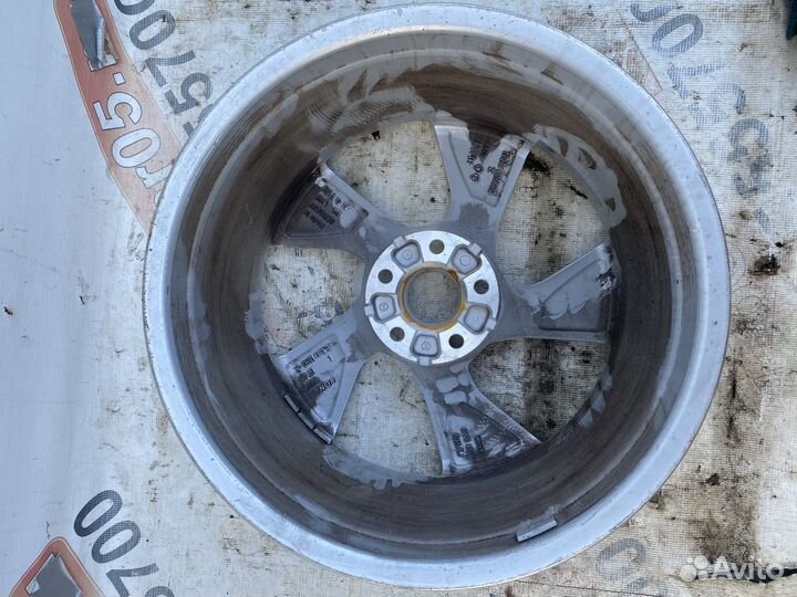 Audi A4 B9 Диск
