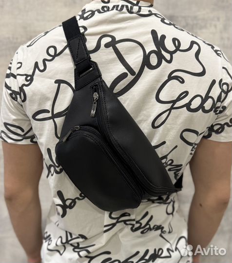 Мужская нагрудная сумка