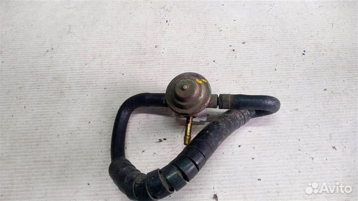 Регулятор давления топлива Ford Sierra 83-87г