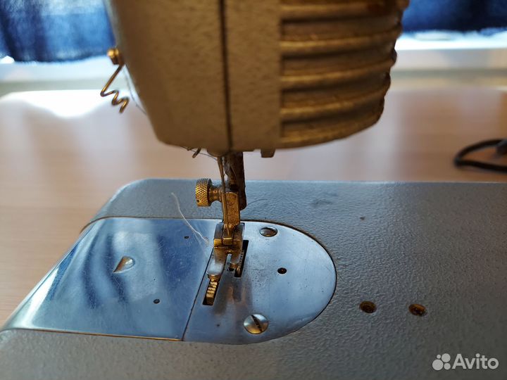Швейная машинка бу