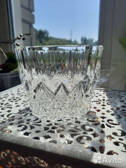 Конфетница хрустальная