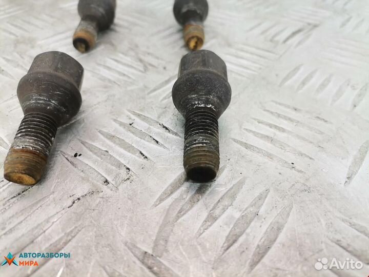 Болт колесный Nissan Micra 3 (K12) 2004