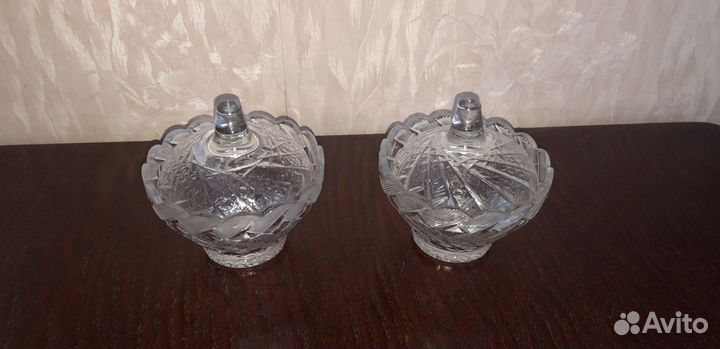 Хрустальная конфетница с крышкой