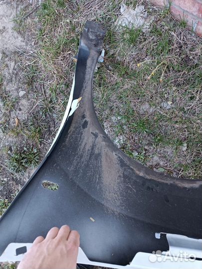 Продам крыло Logan 2