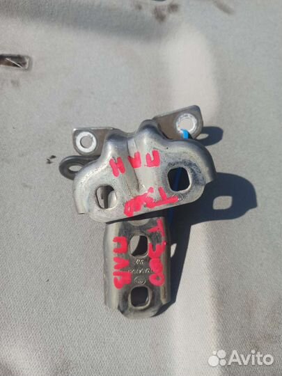 Петли передней левой двери Chevrolet Aveo Авео т30