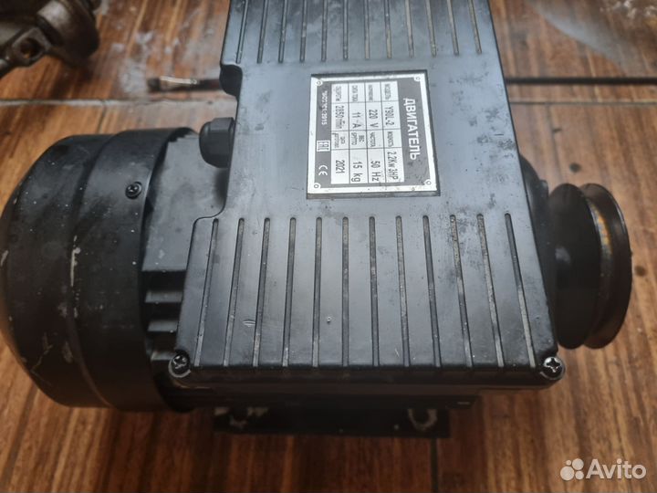 Электродвигатель для компрессора 2.2квт 220в бу