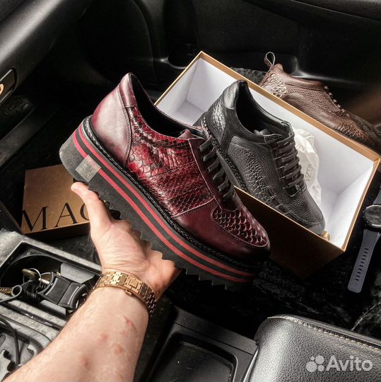 Ботинки из натуральной кожи питона