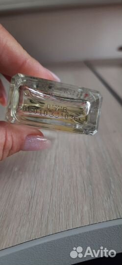 Escentric molecules 04