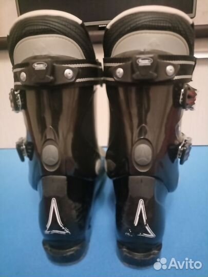 Горнолыжные ботинки atomic 42