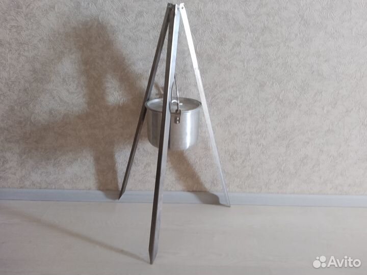 Тренога котелок