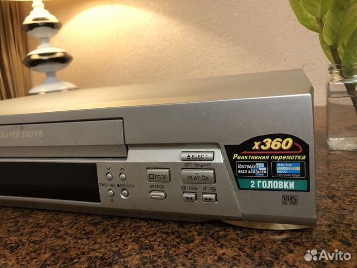 Видеомагнитофон panasonic (полностью исправный)
