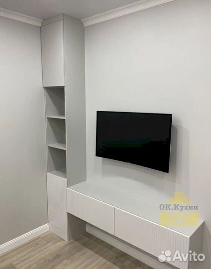 Шкаф распашной