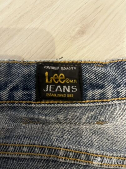 Джинсовые шорты LEE