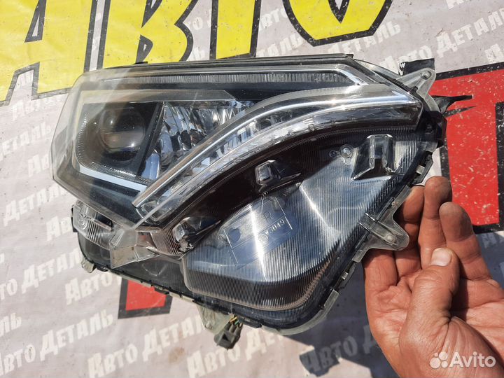Фара правая Toyota Rav 4 Тойота Рав 4 2015-2018