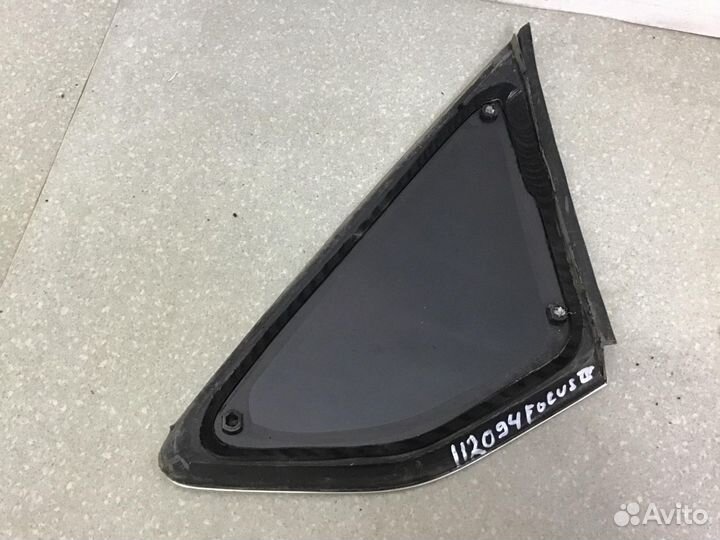 Стекло кузовное глухое левое Ford Focus III 2011