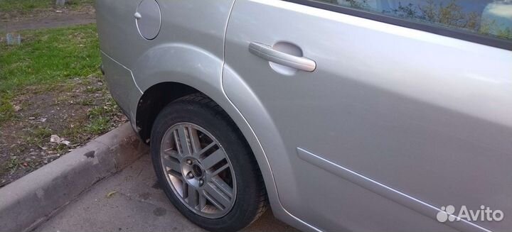 Ford Focus 1.6 AT, 2006, 199 000 км