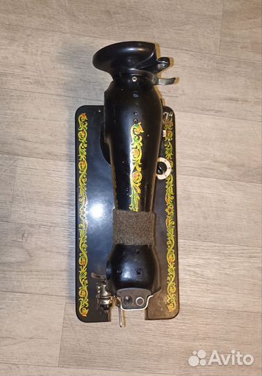 Советская швейная машинка 