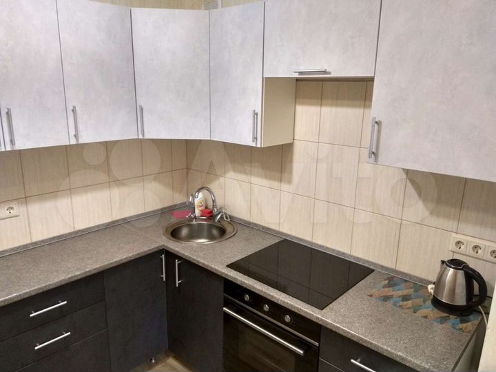 1-к. квартира, 38 м², 1/14 эт.