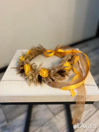 Венок на голову из цветов ручной работы