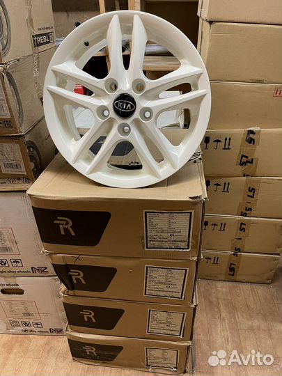 Диски R15 5x114.3 ET41 J5,5 D67,1 Ki14