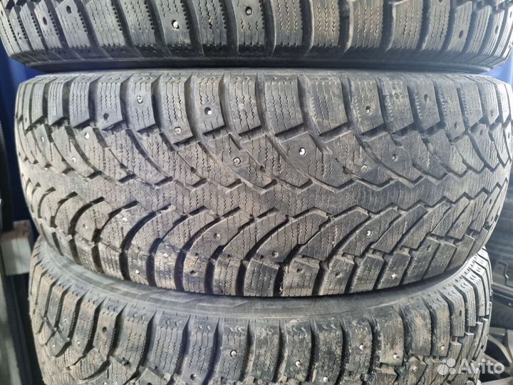 Formula Ice 215/55 R16 98T