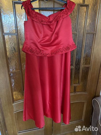 Платье женское 48 размер