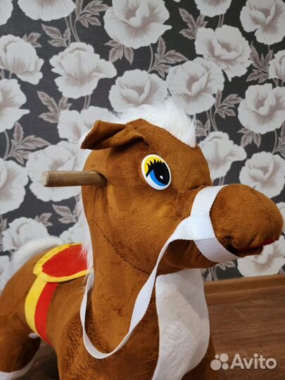 Детская качалка лошадь