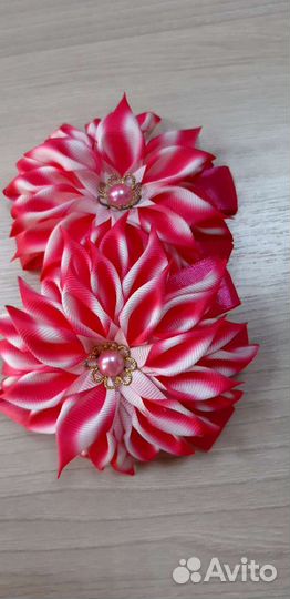 Резинки для волос и ободки с цветами