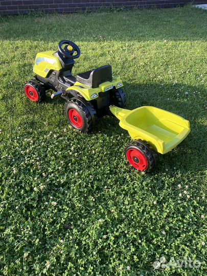 Детская игрушка трактор с педалями