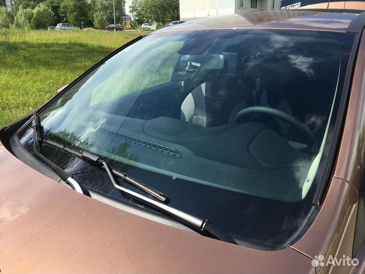 Лобовое стекло LADA X-ray